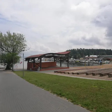 Jacht Motorowy Nautika 1000 Vip Botel *